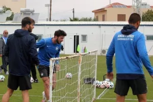 Πλάνα από "Αντώνης Καράς" ενόψει ΑΠΟΕΛ (φώτος/βίντεο)