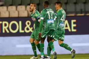 Δοκιμή- έκπληξη Μπόλονι με 4-4-2 και Βέλεθ στα χαφ!