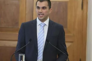 "Από 10 Μαΐου η Κύπρος ανοίγει για πλήρως εμβολιασμένους"
