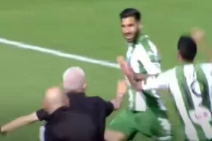 Με τον... Θωμά ο Μυτίδης
