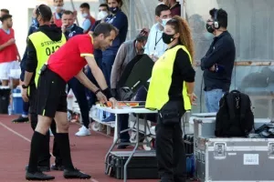 Κόλλησαν... στο "Τάσος Μάρκου" (φώτος)
