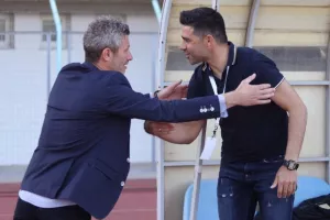 Κόλλησαν... στο "Τάσος Μάρκου" (φώτος)