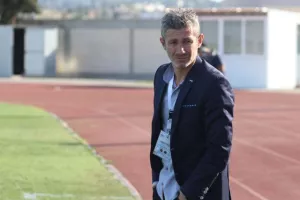 Κόλλησαν... στο "Τάσος Μάρκου" (φώτος)