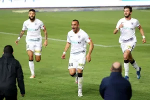 Κορρέα/ΓΚΟΛ, σπριντ στον πάγκο και αποθέωση (φώτος)
