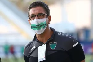 Πρωινό ξέσπασμα/"Χωρίς τη συγκατάθεση μου-Θα τους δώσω να λύσουν"