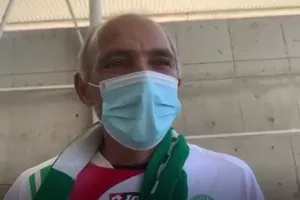 ΒΙΝΤΕΟ/Δίστιχο για την Ομόνοια - "Μακάρι ναν καλά ο κ. Παπασταύρου!"