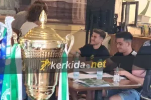 ΦΩΤΟΣ/Στην Παπανικολή μαζί με τους παίκτες οι Ομονοιάτες! (φώτος) 