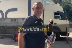 Χαμόγελο ο κόουτς...
