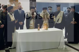 Έφθασε στην Κύπρο με ειδική πτήση το Άγιο Φως