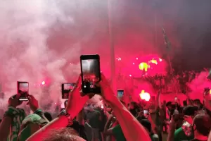 Η νύχτα-μέρα στην άφιξη των πρωταθλητών! (φώτος/βίντεο)