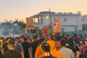 Ειρηνική διαμαρτυρία ΑΠΟΕΛιστών