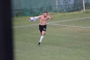 ΠΡΩΤΑΘΛΗΤΡΙΑ με γκολ στο 93' και ιστορική άνοδος!! (φώτος)