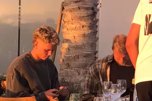 Στα κινητά οι Φινλανδοί... 