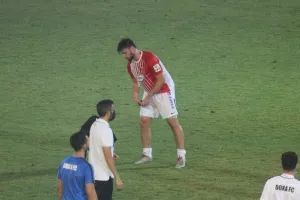 Λήξη... και σκυμμένα κεφάλια (φώτος)
