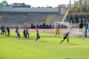 ΦΩΤΟΣ/"Περιμένοντας την αυριανή στέψη..."