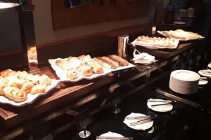 Φιλοξενία... ΟΛΑ ΚΑΛΑ!