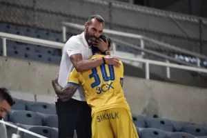 ΦΙΛΙΑ=ΙΕΡΗ ΛΕΞΗ!