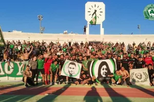 ΦΩΤΟΣ/"Περιμένοντας την αυριανή στέψη..."