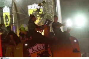 Σαν σήμερα: Το πάρτι τίτλου της ΑΕΚ... η επιστροφή στην κορυφή μετά από 24 χρόνια