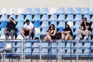 Πήγαν στο γήπεδο...