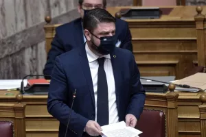 Χαρδαλιάς: «Δεν αναστέλλεται η Super League 2»