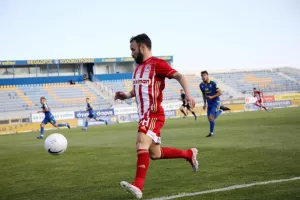 Βαλμπουενά/"Τα μάτια στο τρόπαιο, πάμε Ολυμπιακέ"