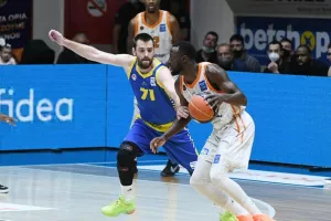 Ματσάρα στο Περιστέρι, στη Νίκαια ο Παναθηναϊκός