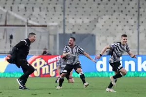 Η αποθέωση του ΠΑΟΚ στον Ζίβκοβιτς για το μαγικό τακουνάκι