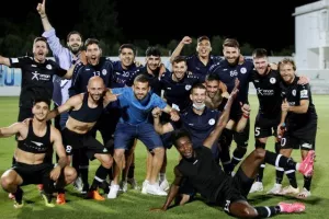 Ανατροπή...
