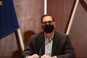 Ανοίγει ξανά σταδιακά η Πύλη εμβολιασμού για όλες τις ηλικίες