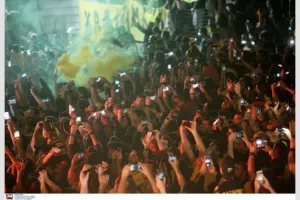 Σαν σήμερα: Το πάρτι τίτλου της ΑΕΚ... η επιστροφή στην κορυφή μετά από 24 χρόνια