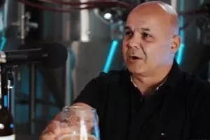 Χαμπουλλάς/"Τo τελευταίο μου αυτοκίνητο έγραψε 650 χιλιάδες km!"