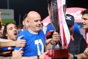 ΦΩΤΟ/Κυπελλούχος Τιμούρ με τις... γυναίκες του