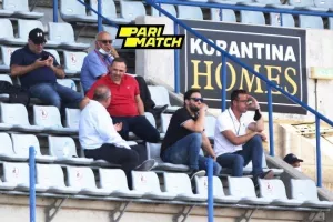 ΠΙΚΡΑ αλλά... γήπεδο