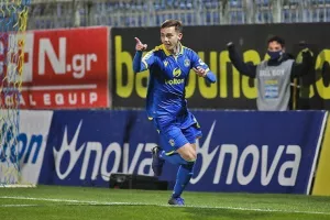 (Μεταγραφικό) ΕΝΔΙΑΦΕΡΕΙ ο Adrián Riera 