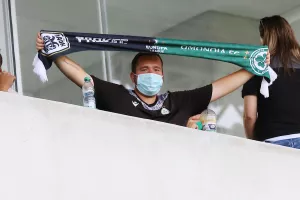Που θα ήταν ο Θανάσης;