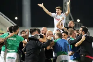 Διπλό στην "ΑΡΕΝΑ" και ΠΡΩΤΑΘΛΗΤΡΙΑ η ΟΜΟΝΟΙΑ!! (Φώτος)