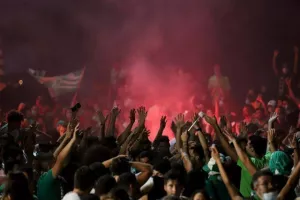 Ο... χαμός στο "Ηλίας Πούλλος" (ΚΑΙΝΟΥΡΓΙΟ ΦΩΤΟΡΕΠΟΡΤΑΖ)