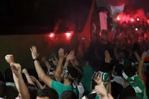 Ο... χαμός στο "Ηλίας Πούλλος" (ΚΑΙΝΟΥΡΓΙΟ ΦΩΤΟΡΕΠΟΡΤΑΖ)