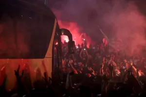 Ο... χαμός στο "Ηλίας Πούλλος" (ΚΑΙΝΟΥΡΓΙΟ ΦΩΤΟΡΕΠΟΡΤΑΖ)