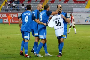 Μανιάς/“46”