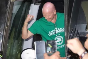 Τον έκαναν… Sir Berg! (φώτο) 