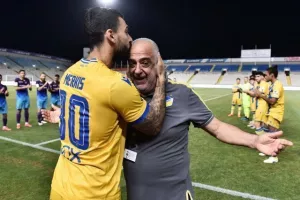 Στο "αντίο" του Μερκή, "έλαμψαν" οι μικροί! (φώτος)