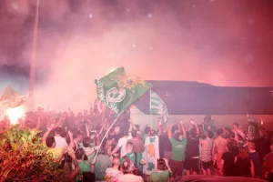 Ο... χαμός στο "Ηλίας Πούλλος" (ΚΑΙΝΟΥΡΓΙΟ ΦΩΤΟΡΕΠΟΡΤΑΖ)
