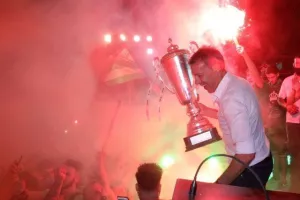 Στο "Ηλίας Πούλλος" και ΑΠΟΘΕΩΣΗ για τους Πρωταθλητές! (ΦΩΤΟΣ/ΒΙΝΤΕΟ)
