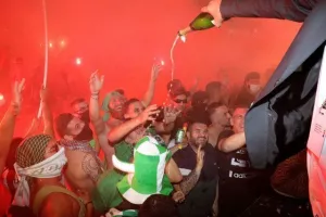 Στο "Ηλίας Πούλλος" και ΑΠΟΘΕΩΣΗ για τους Πρωταθλητές! (ΦΩΤΟΣ/ΒΙΝΤΕΟ)