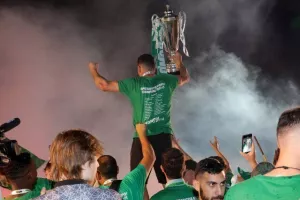 Στο "Ηλίας Πούλλος" και ΑΠΟΘΕΩΣΗ για τους Πρωταθλητές! (ΦΩΤΟΣ/ΒΙΝΤΕΟ)