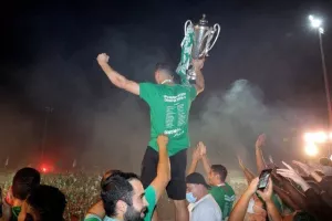 Στο "Ηλίας Πούλλος" και ΑΠΟΘΕΩΣΗ για τους Πρωταθλητές! (ΦΩΤΟΣ/ΒΙΝΤΕΟ)