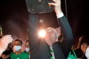 Στο "Ηλίας Πούλλος" και ΑΠΟΘΕΩΣΗ για τους Πρωταθλητές! (ΦΩΤΟΣ/ΒΙΝΤΕΟ)