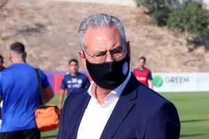 "Διπλό" στο "Στέλιος Κυριακίδης" και... έφυγαν για διακοπές! (φώτος)